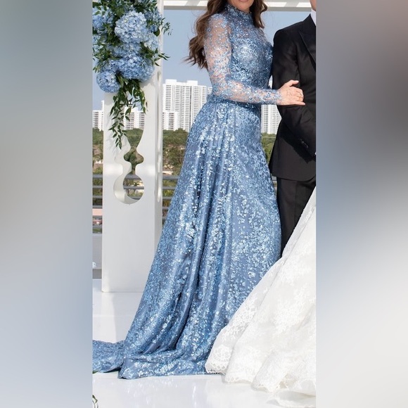 Evening Dress Maxi long sleeves party gown - Picture 2 of 5